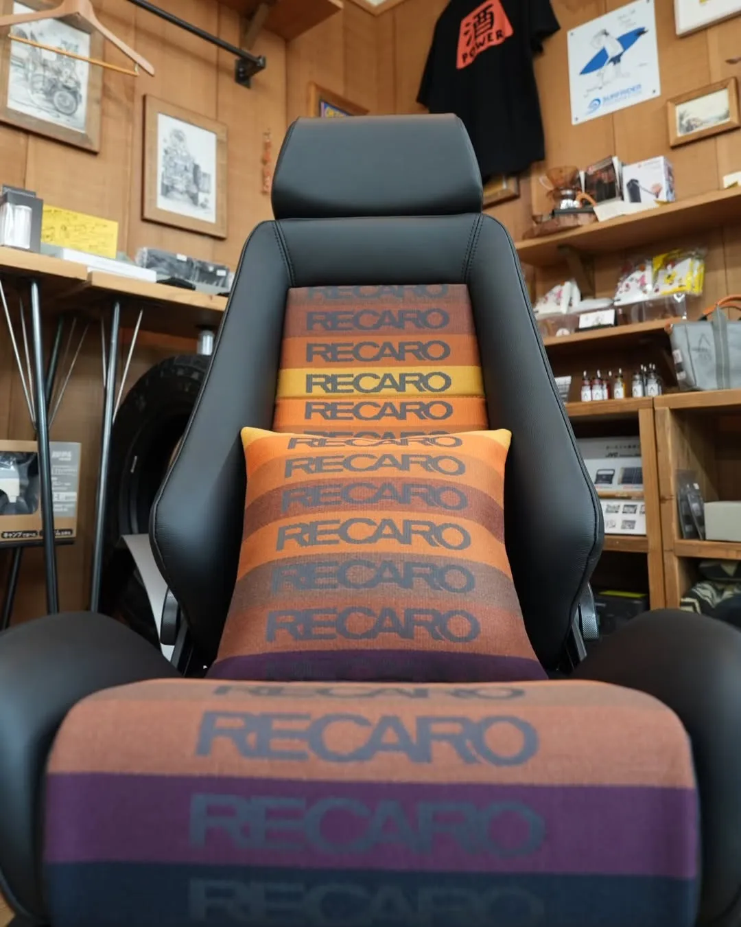 限定2脚！レカロ「CLASSIC LX spectrum」が...