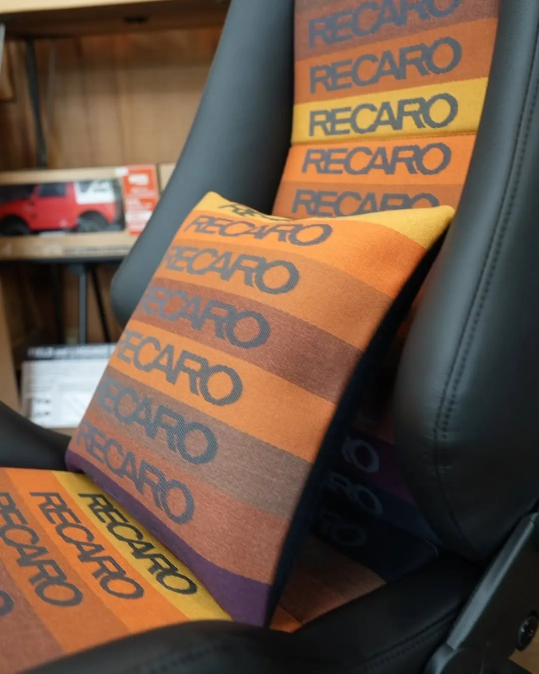 限定2脚！レカロ「CLASSIC LX spectrum」が...