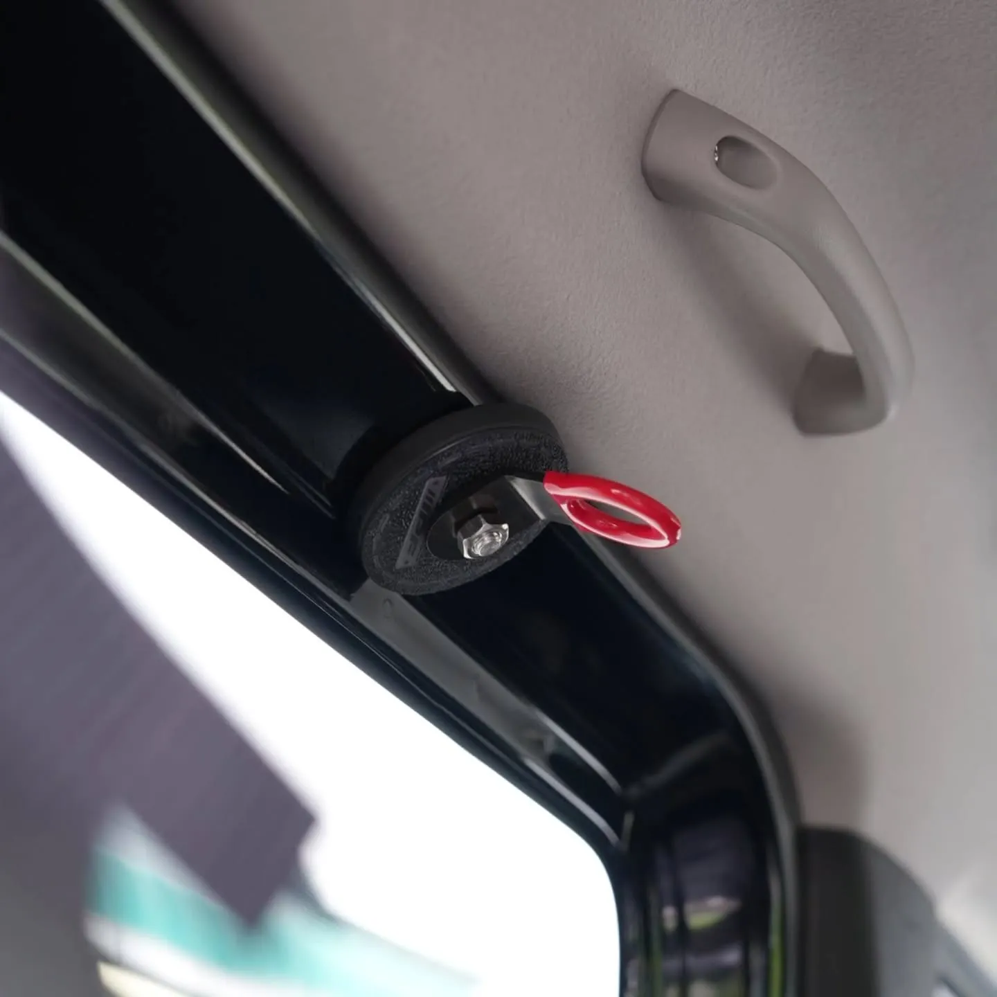 IPFさんの新製品「レザー調マグネットマウント」にアピオの「...