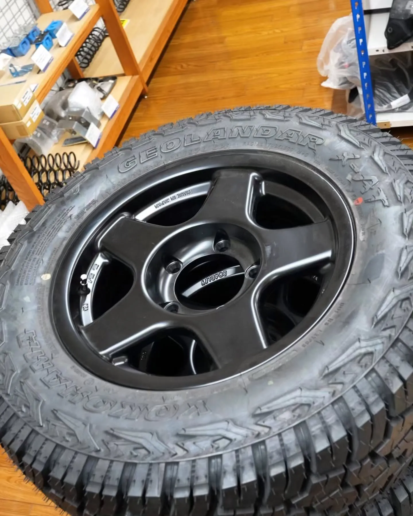 お得なタイヤホイールセット出ました!