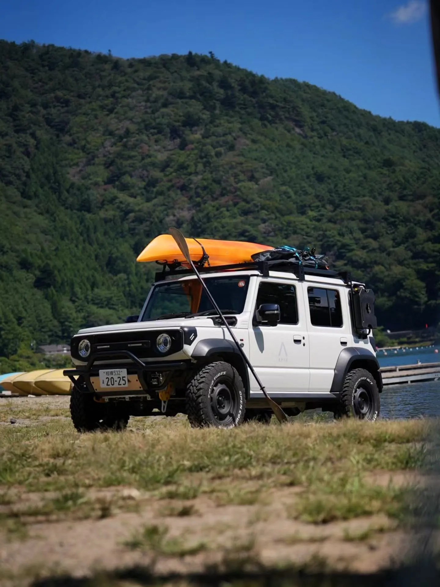 ジムニーノマドとカヤックの相性はシエラ以上！10フィートのカ...