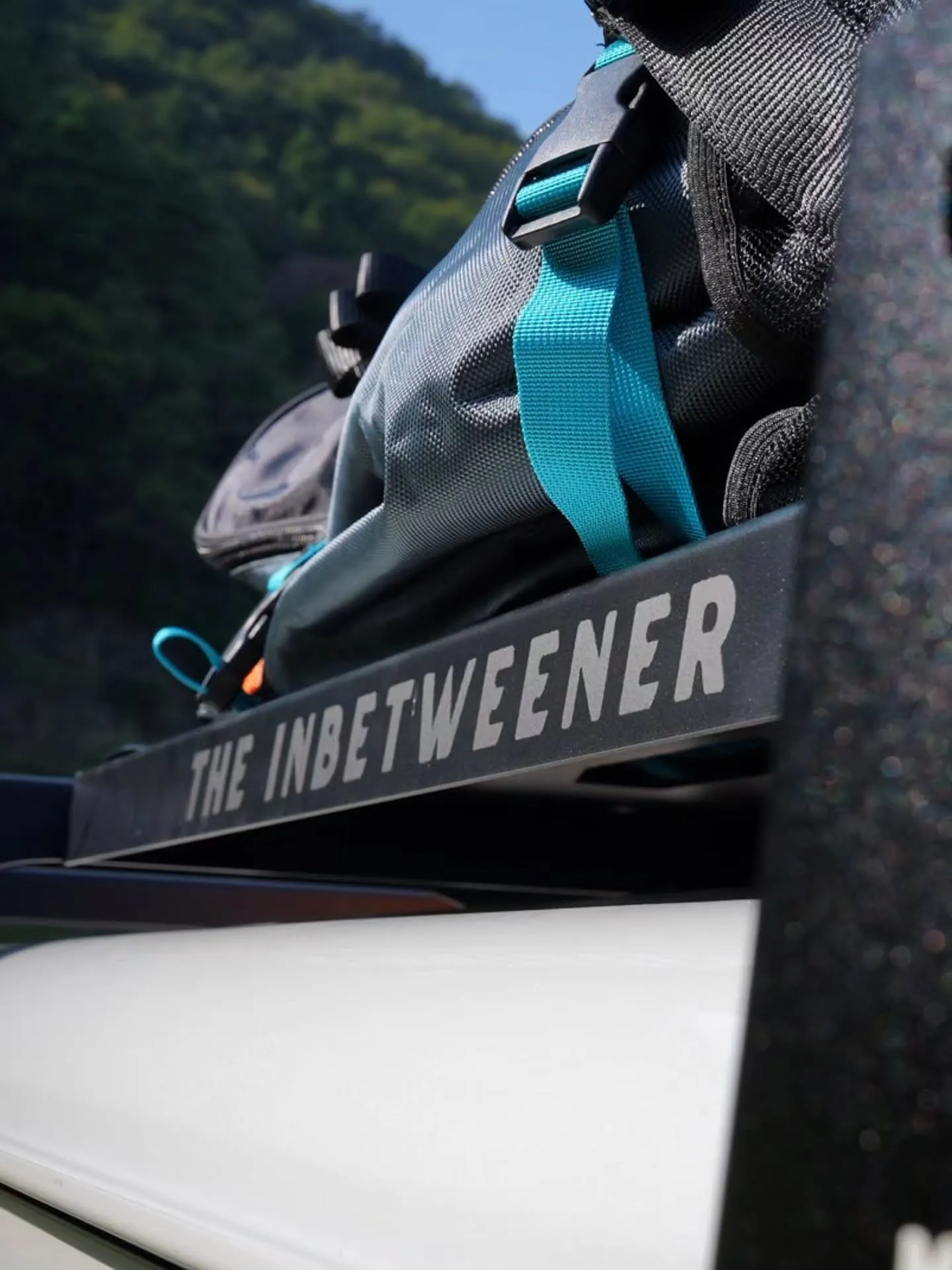 ジムニーノマドとカヤックの相性はシエラ以上！10フィートのカ...