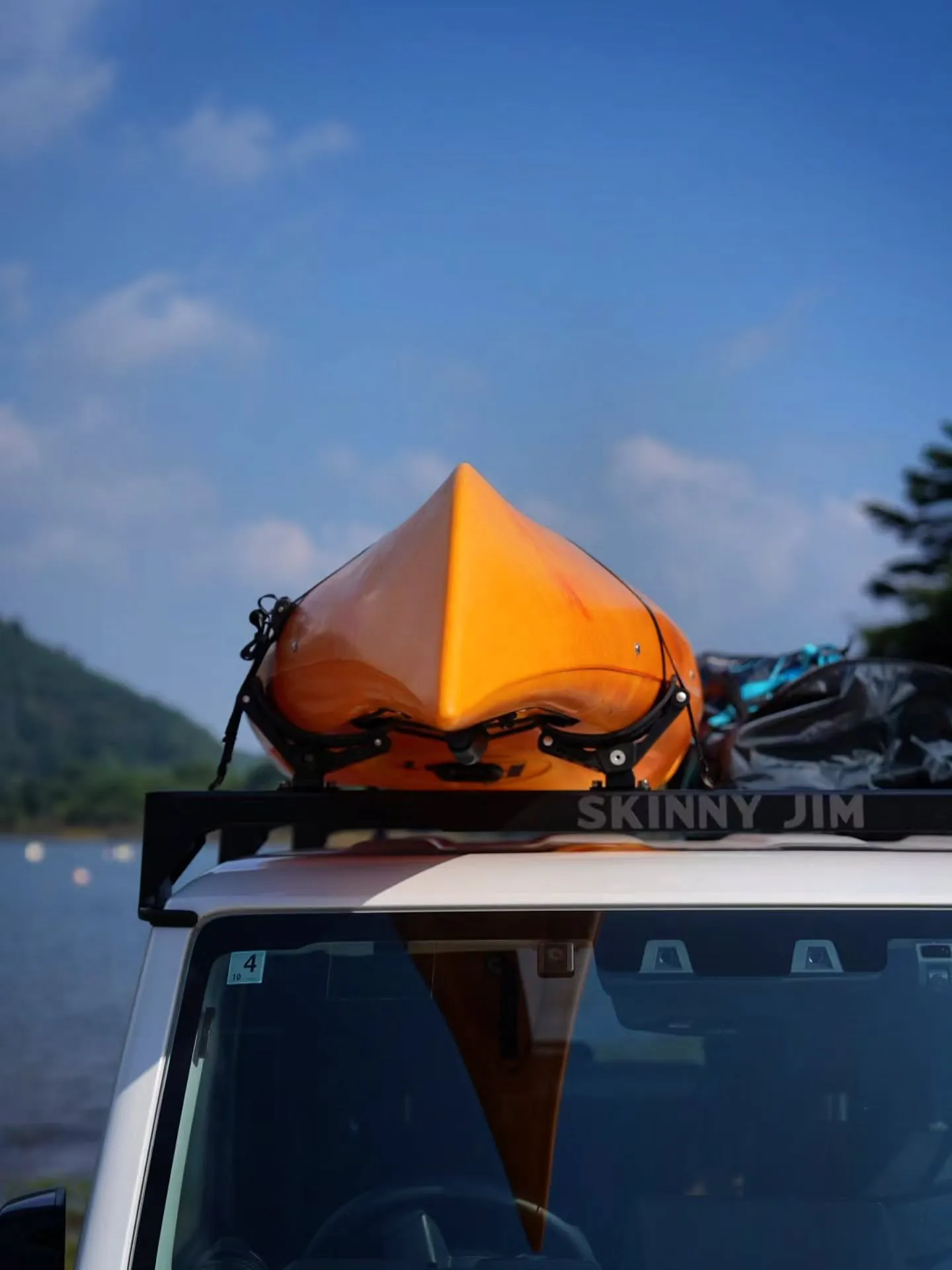 ジムニーノマドとカヤックの相性はシエラ以上！10フィートのカ...