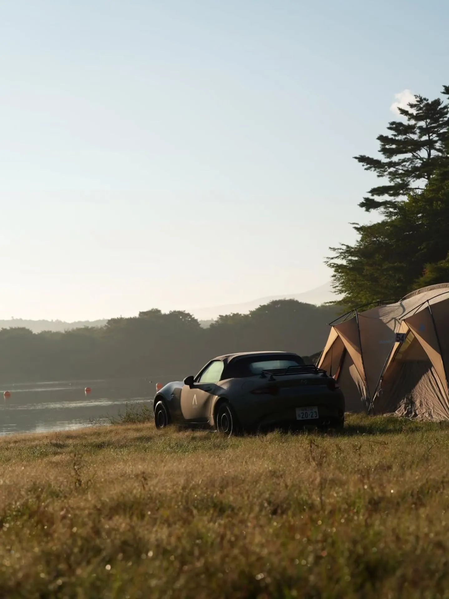 早朝の精進湖with APIOロードスター