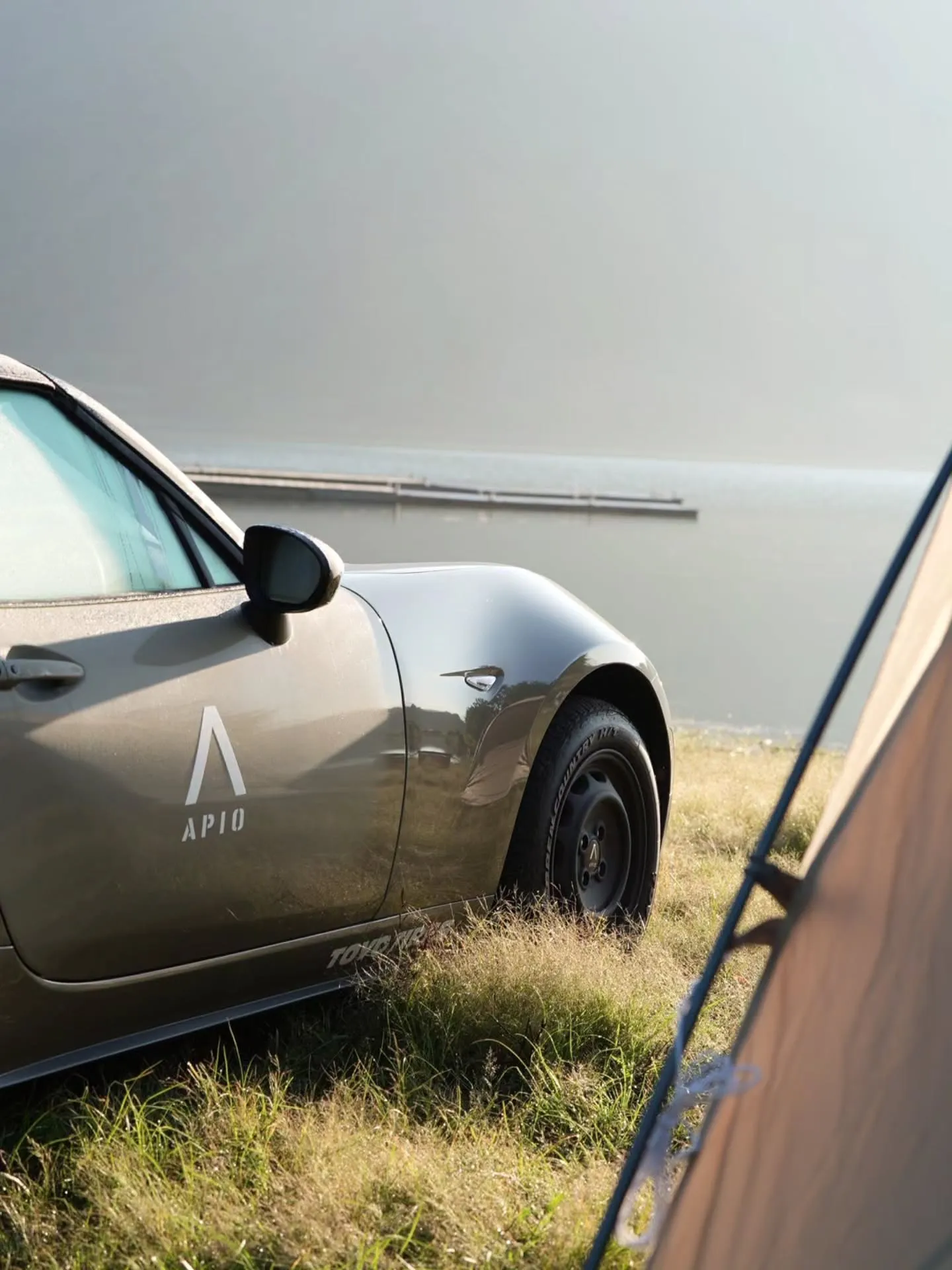 早朝の精進湖with APIOロードスター