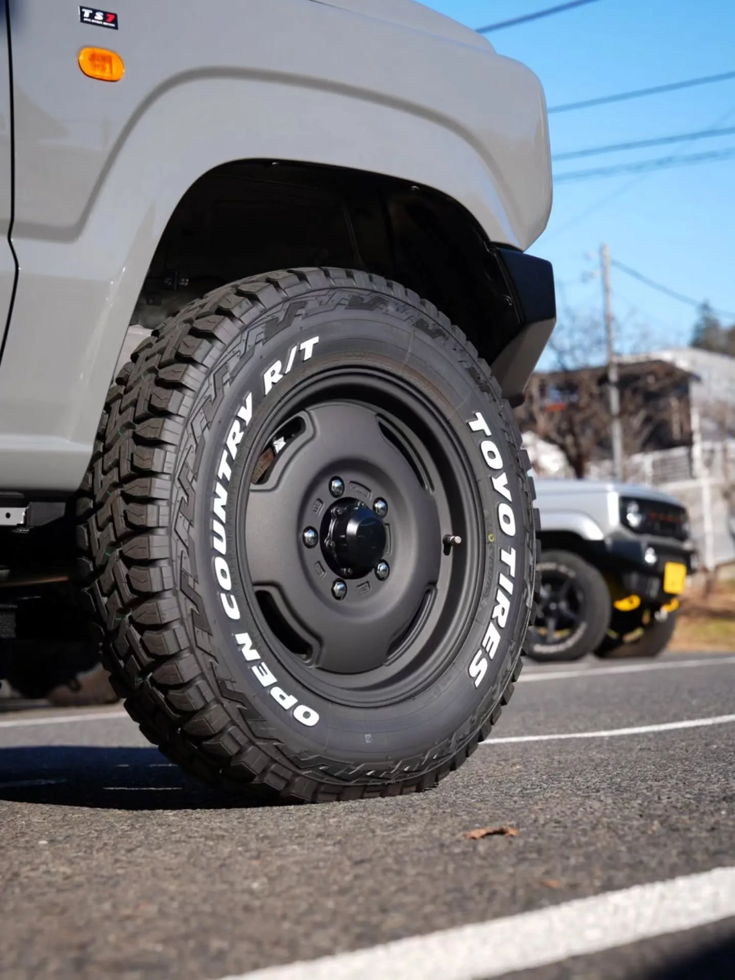 ジムニー用ホワイトレタータイヤ紹介第三弾！