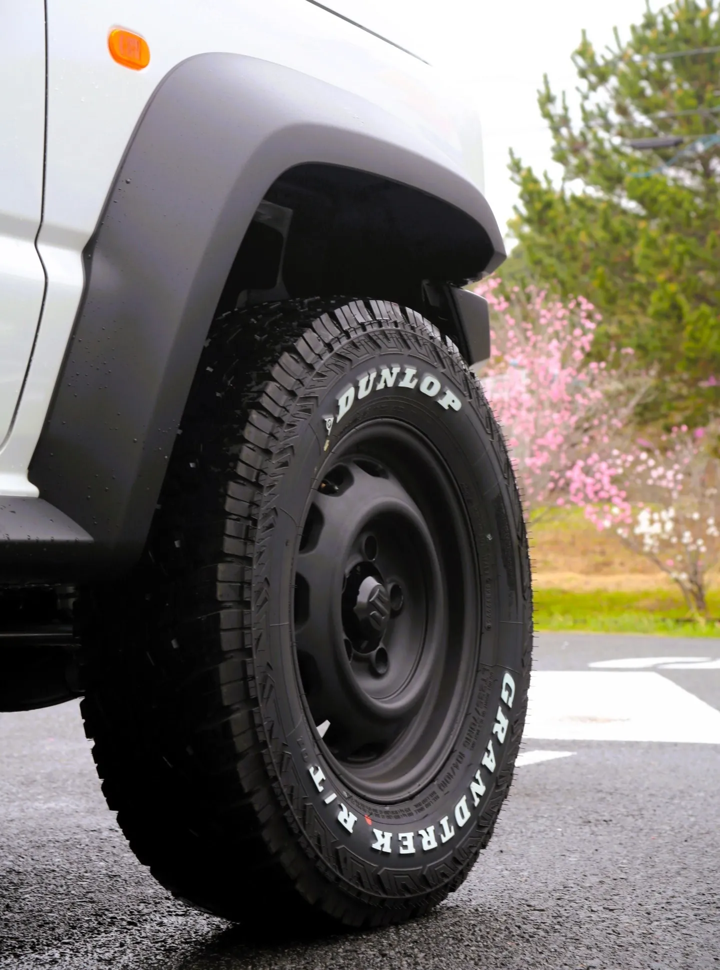 本日のタイヤ&ホイール紹介!